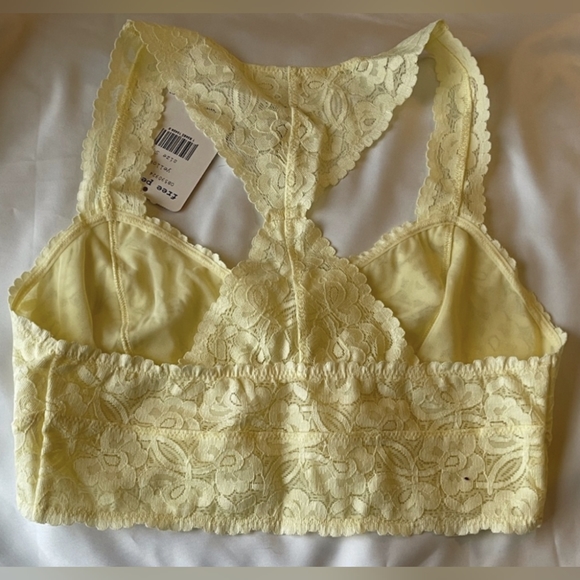 Last chance! NWT! Free People Pastel Yellow Lace Racerback Bralette Size Small - Picture 5 of 11